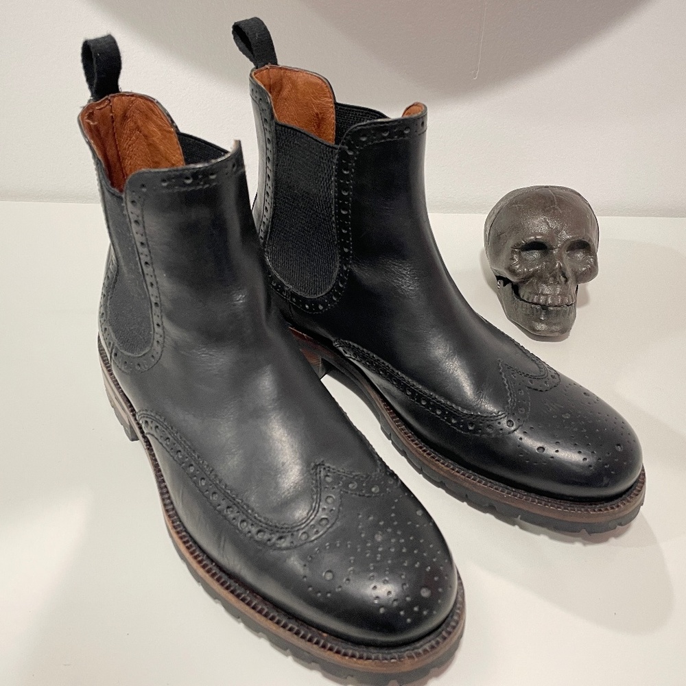 Frye Black Leather Wingtip Chelsea Boots